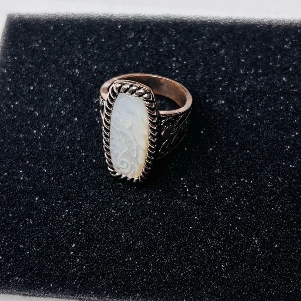 CAROLYN POLLACK 925 silver Carved Mother of Pearl Inlay Ring Size 8